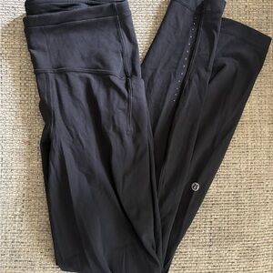 Lululemon Swift Speed Black High-Rise Tight 28” Leggings with Pockets - Size 6